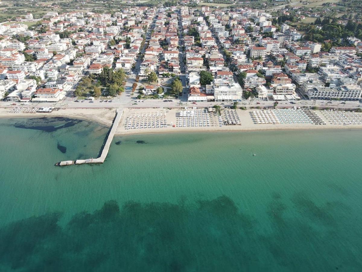 Aegean Blue Beach Hotel Nea Kallikrateia Bagian luar foto