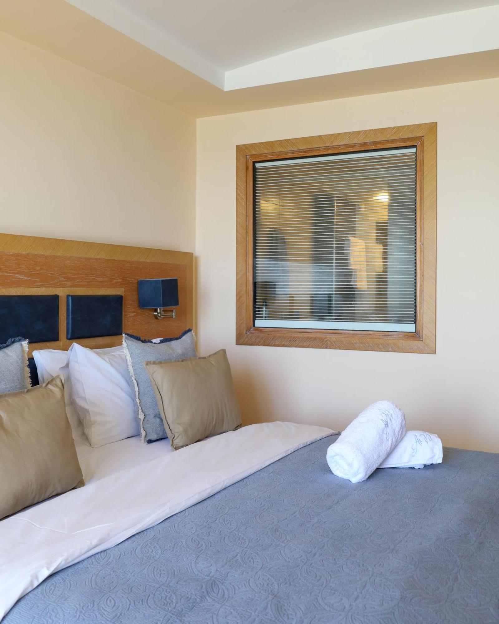 Aegean Blue Beach Hotel Nea Kallikrateia Bagian luar foto