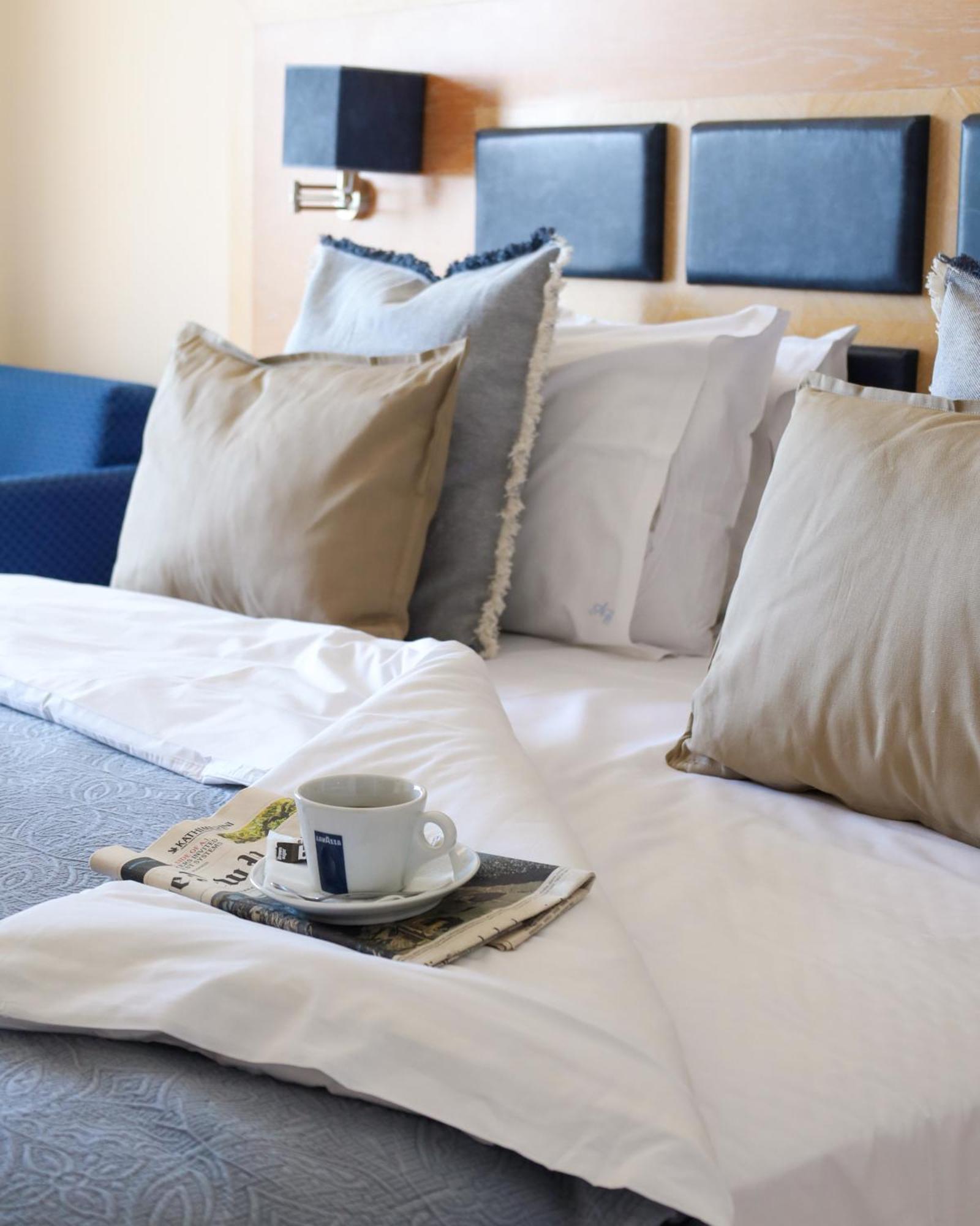 Aegean Blue Beach Hotel Nea Kallikrateia Bagian luar foto