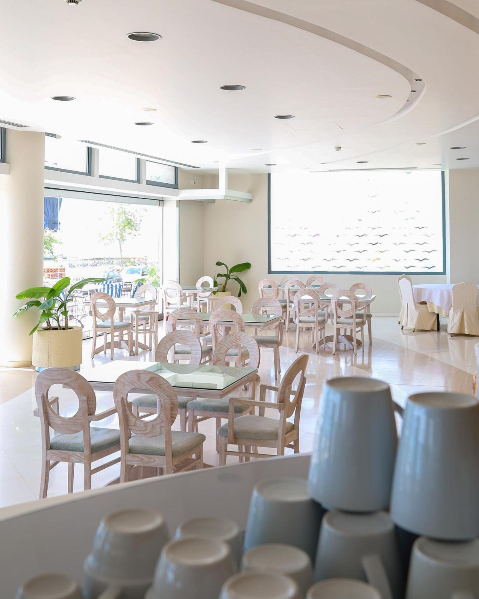 Aegean Blue Beach Hotel Nea Kallikrateia Bagian luar foto